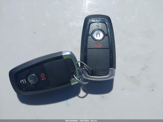 1FMCU9BZ6NUA60524 Ford hev/phev