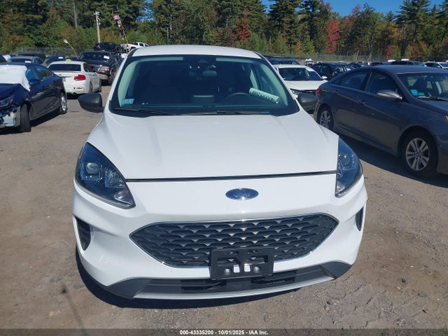 1FMCU9BZ6NUA60524 Ford hev/phev