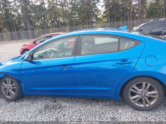 5NPD84LF4HH066504 Hyundai 2017