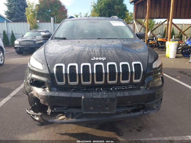 1C4PJMAB0HW555915 Jeep Cherokee Sport 4x4
