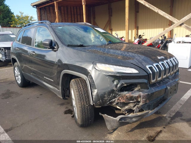 1C4PJMAB0HW555915 Jeep Cherokee Sport 4x4