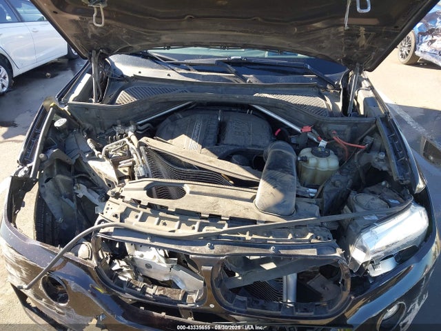 BMW X5 2016 5UXKR2C55G0R71733 Image 10