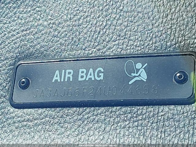 2004 MITSUBISHI LANCER JA3AJ66F24U044658 Photo 8