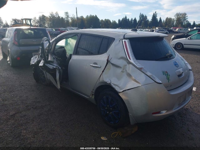 Nissan Leaf 2015 1N4AZ0CP2FC316404 Image 3