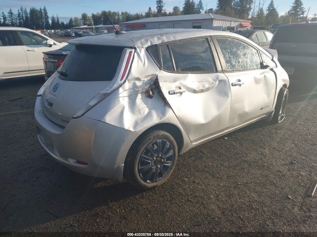 Nissan Leaf 2015 1N4AZ0CP2FC316404 Image 4