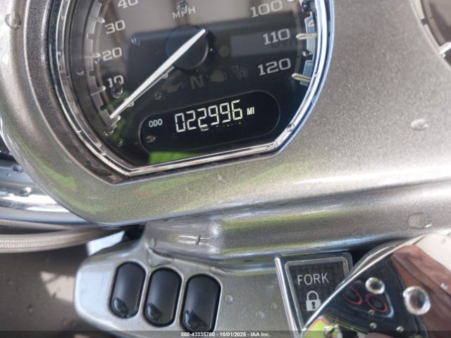 2016 HARLEY-DAVIDSON FLTRUSE 1HD1TAN16GB953554 Photo 6