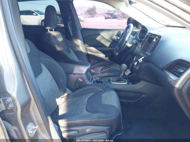 2016 JEEP CHEROKEE 1C4PJLAB5GW273293 Photo 4