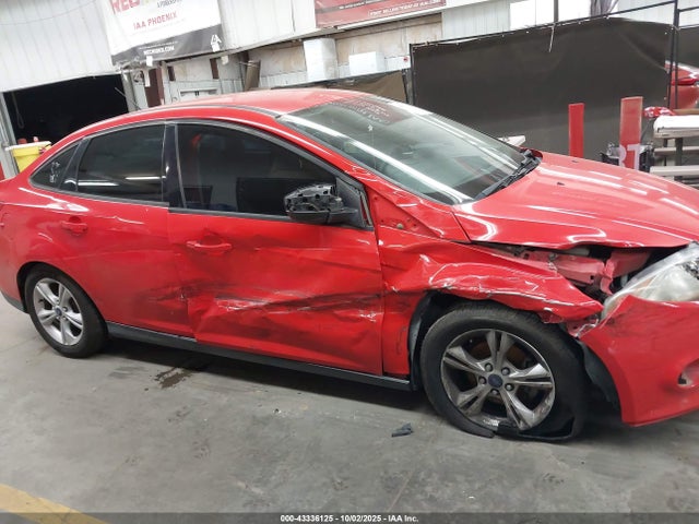 Ford Focus 2014 1FADP3F28EL321593 Image 12
