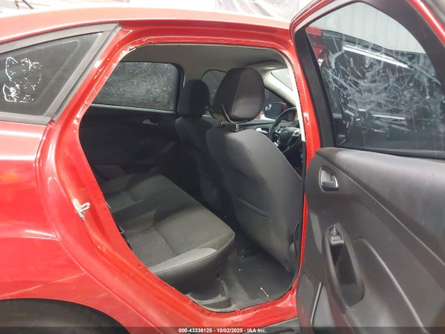 Ford Focus 2014 1FADP3F28EL321593 Image 8