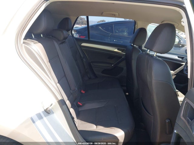 WVWPP7AU2FW902790 Volkswagen 2015
