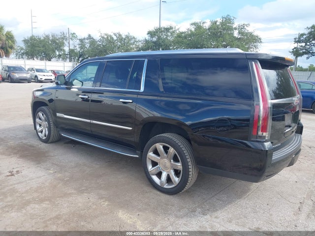 2019 CADILLAC ESCALADE ESV 1GYS3HKJ2KR285846 Photo 2