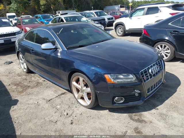 2010 AUDI S5 WAUVVAFR2AA046179 Photo 0