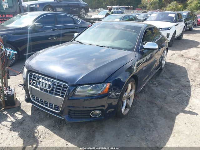 2010 AUDI S5 WAUVVAFR2AA046179 Photo 1