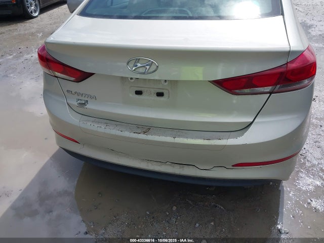 Hyundai 2017 2017 5NPD84LF9HH202870 Image 6