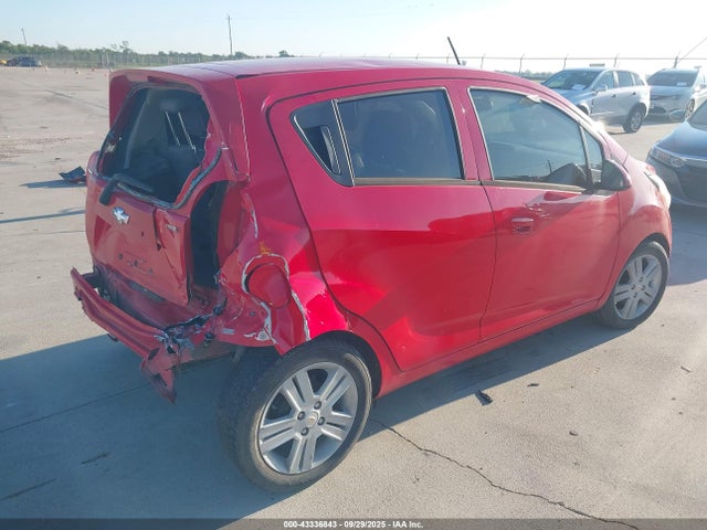 Chevrolet ll0 2014 KL8CB6S95EC543123 Image 4