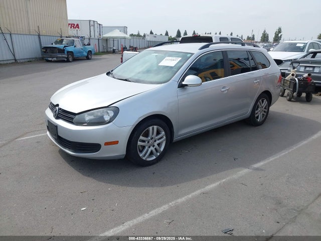 Volkswagen 2014 2014 3VWPL7AJ5EM613433 Image 2