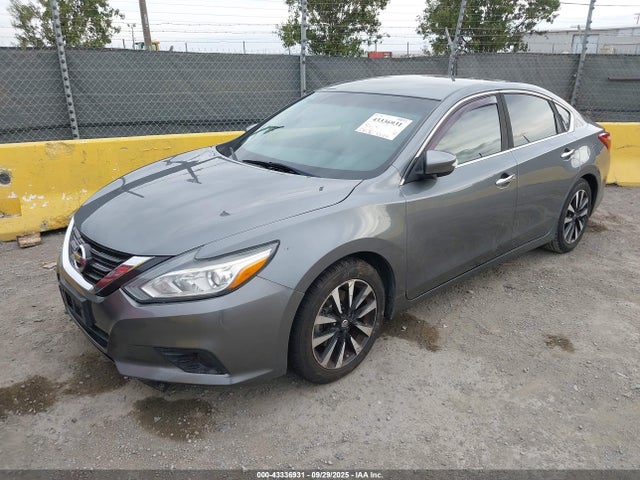 Nissan 2018 2018 1N4AL3AP1JC164386 Image 2