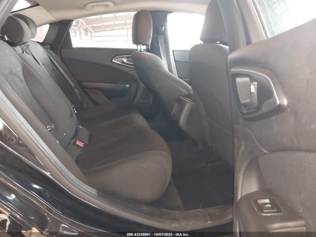 Chrysler 2016 2016 1C3CCCABXGN112831 Image 8