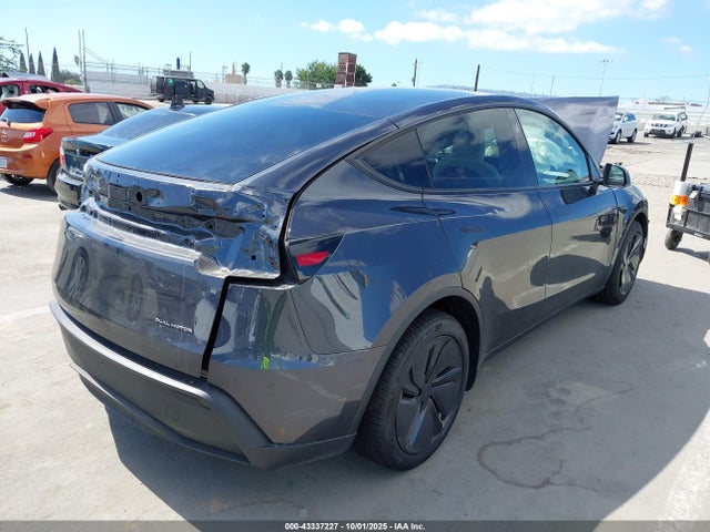2026 TESLA MODEL Y 7SAYGDEE1TA401430 Photo 3