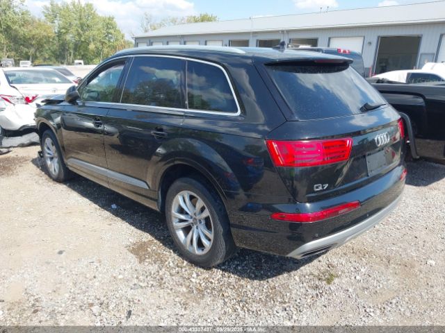 2019 AUDI Q7 WA1LAAF73KD042558 Photo 2