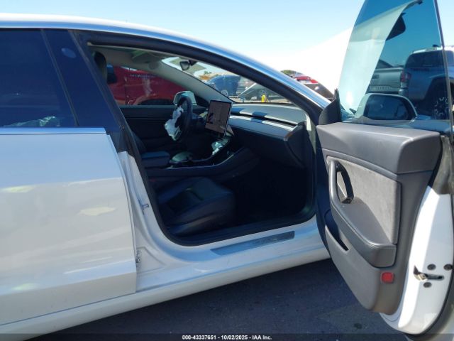 2020 TESLA MODEL 3 5YJ3E1EB6LF619626 Photo 4