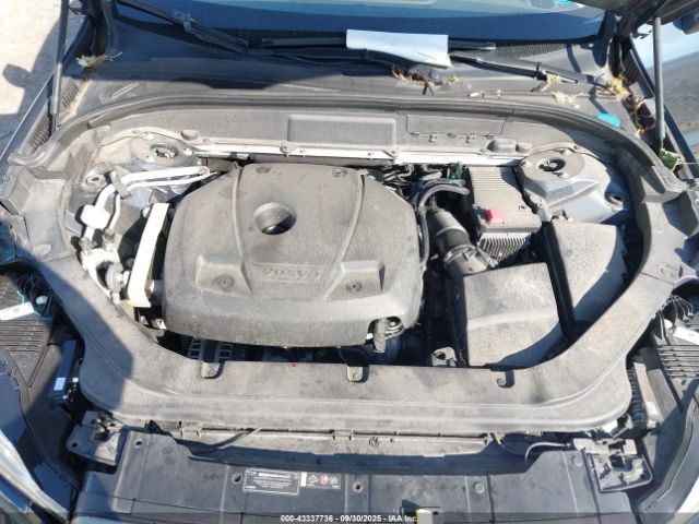 2018 VOLVO XC60 YV4102RK1J1039208 Photo 9