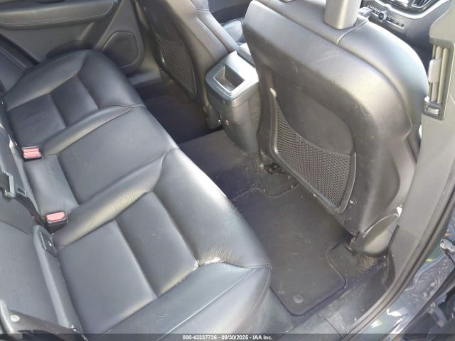 2018 VOLVO XC60 YV4102RK1J1039208 Photo 7