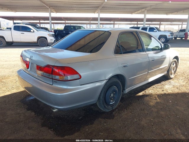 2002 HONDA ACCORD SDN 1HGCG16552A010104 Photo 3