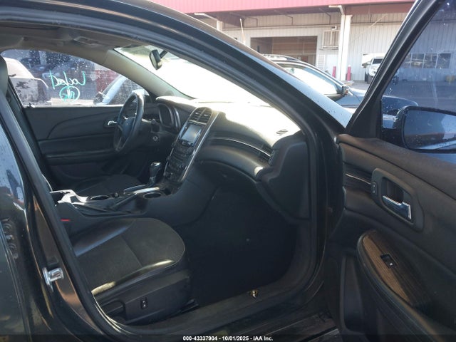 Chevrolet lkw 2015 1G11C5SL0FF340781 Image 5