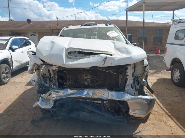 Chevrolet l8t 2021 1GB4YTE76MF291757 Image 16