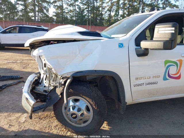 Chevrolet l8t 2021 1GB4YTE76MF291757 Image 24