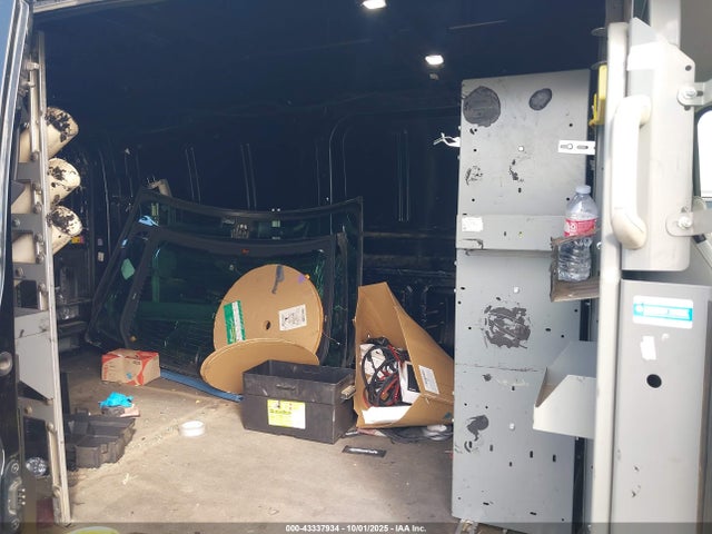 Ford Transit 2018 1FTYE1YM9JKA38446 Image 8