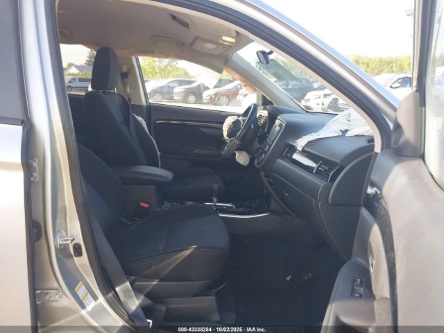 2019 MITSUBISHI OUTLANDER JA4AZ3A30KZ055657 Photo 4