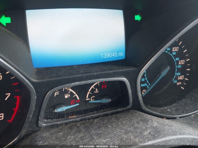 1FMCU0GX5GUB23201 Ford Escape