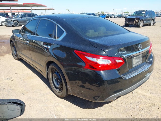 1N4AL3AP7HC217683 Nissan 2017