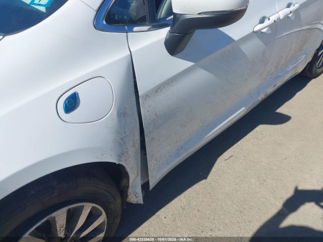 2023 CHRYSLER PACIFICA HYBRID 2C4RC1L75PR509854 Photo 5