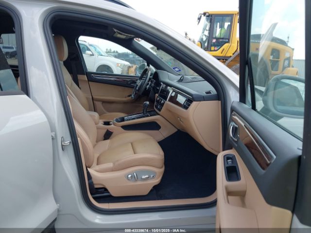 2022 PORSCHE MACAN WP1AA2A53NLB11184 Photo 4