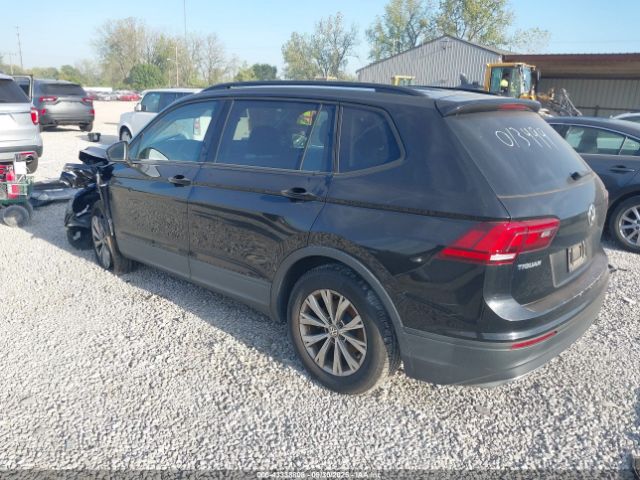 2018 VOLKSWAGEN TIGUAN 3VV1B7AXXJM013499 Photo 2