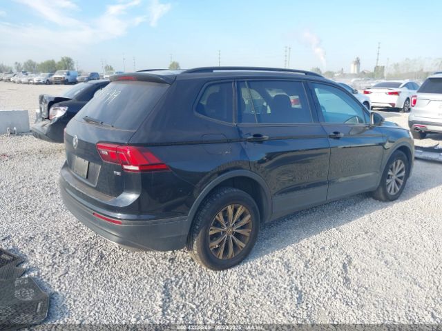 2018 VOLKSWAGEN TIGUAN 3VV1B7AXXJM013499 Photo 3