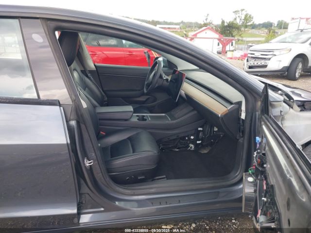 2021 TESLA MODEL 3 5YJ3E1EB9MF938469 Photo 4