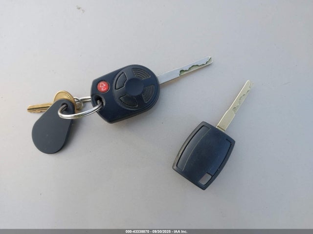 1FMCU9GX5FUA33260 Ford Escape