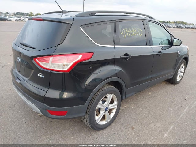 1FMCU9GX5FUA33260 Ford Escape