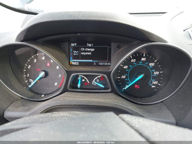 1FMCU9GX5FUA33260 Ford Escape