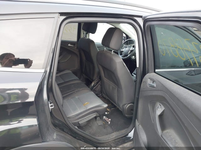 1FMCU9GX5FUA33260 Ford Escape