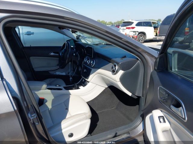 2015 MERCEDES-BENZ GLA 250 WDCTG4EB8FJ138621 Photo 4