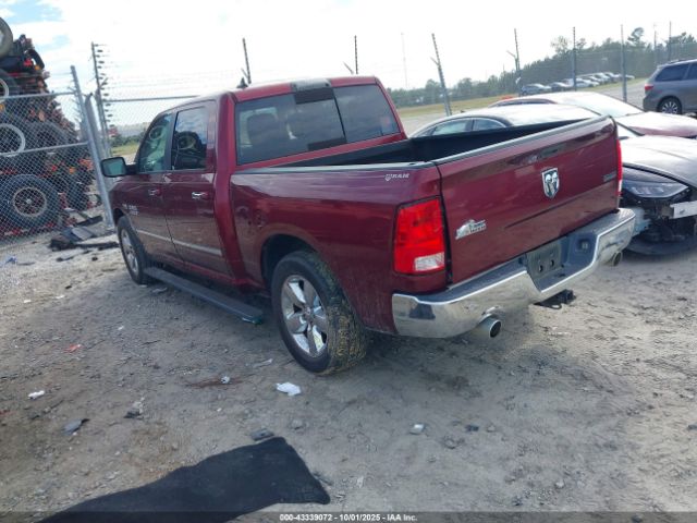 2017 RAM 1500 1C6RR6LTXHS542851 Photo 2