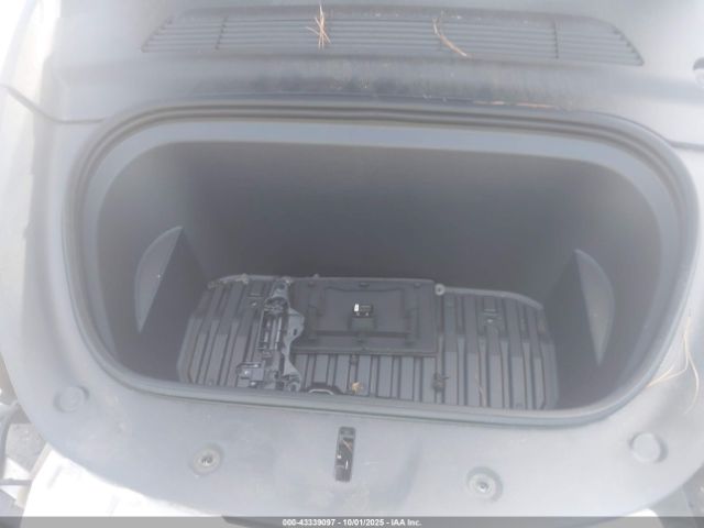 2023 TESLA MODEL Y 7SAYGDEE2PF791592 Photo 9