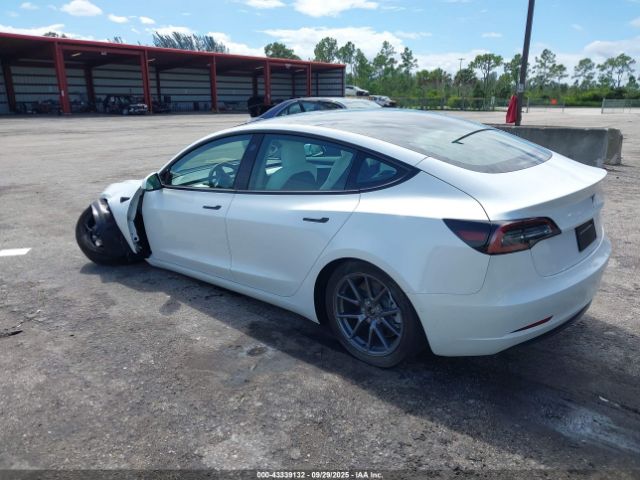 2022 TESLA MODEL 3 5YJ3E1EA1NF348954 Photo 2