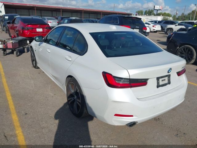 2023 BMW 3 SERIES 3MW39FF06P8D35001 Photo 2