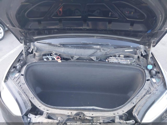 2016 TESLA MODEL X 5YJXCBE29GF015863 Photo 9